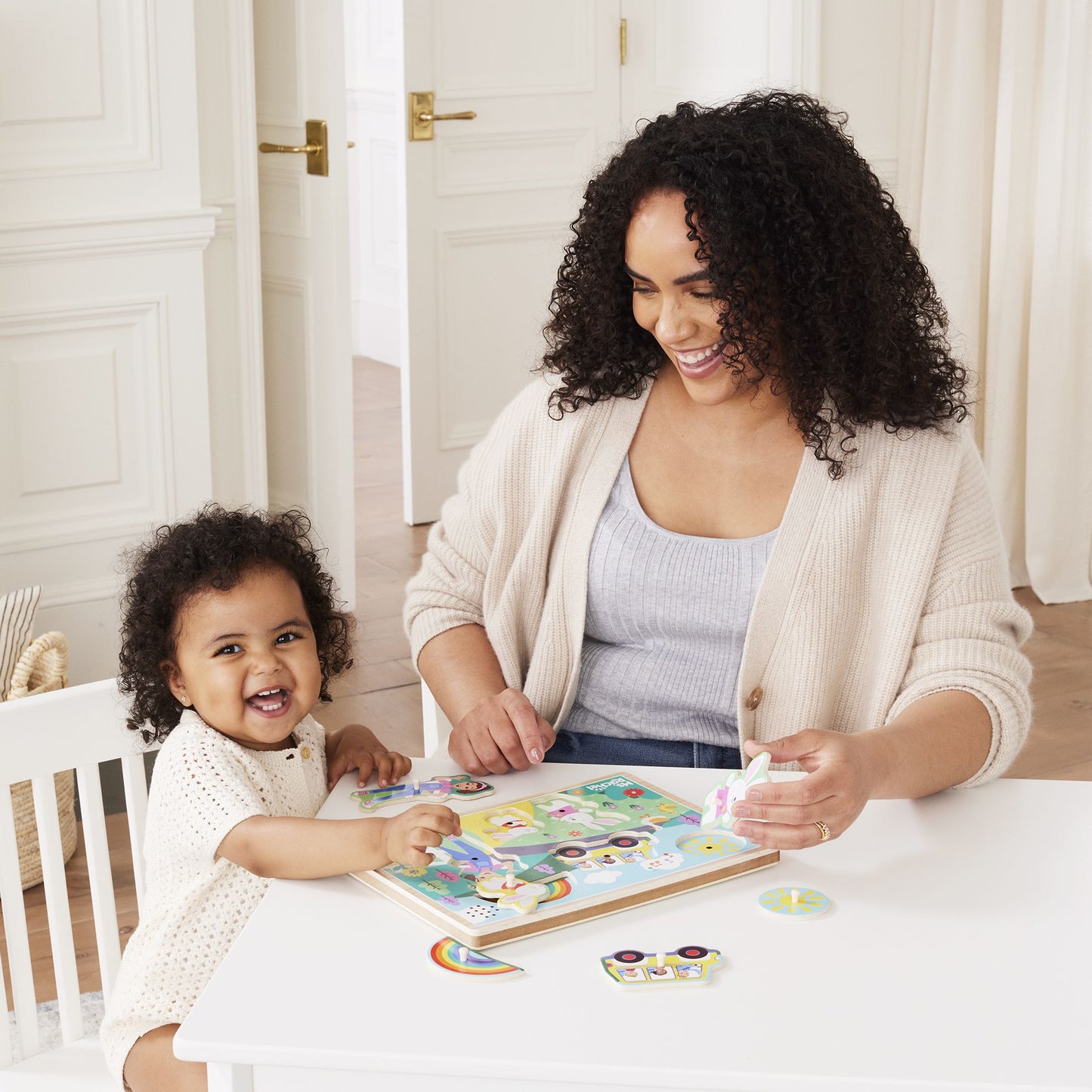 MELISSA & DOUG Ms. Rachel Sound Puzzle in Display