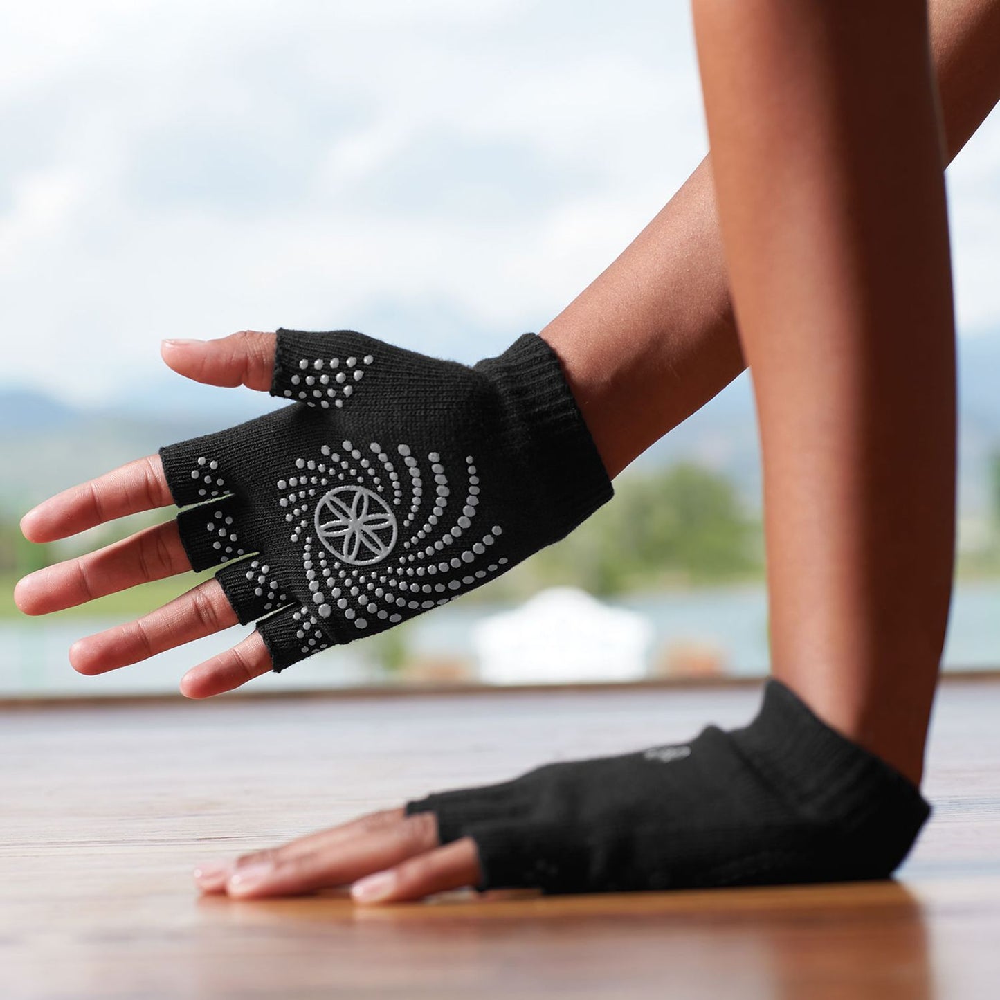 Super Grippy Yoga Gloves