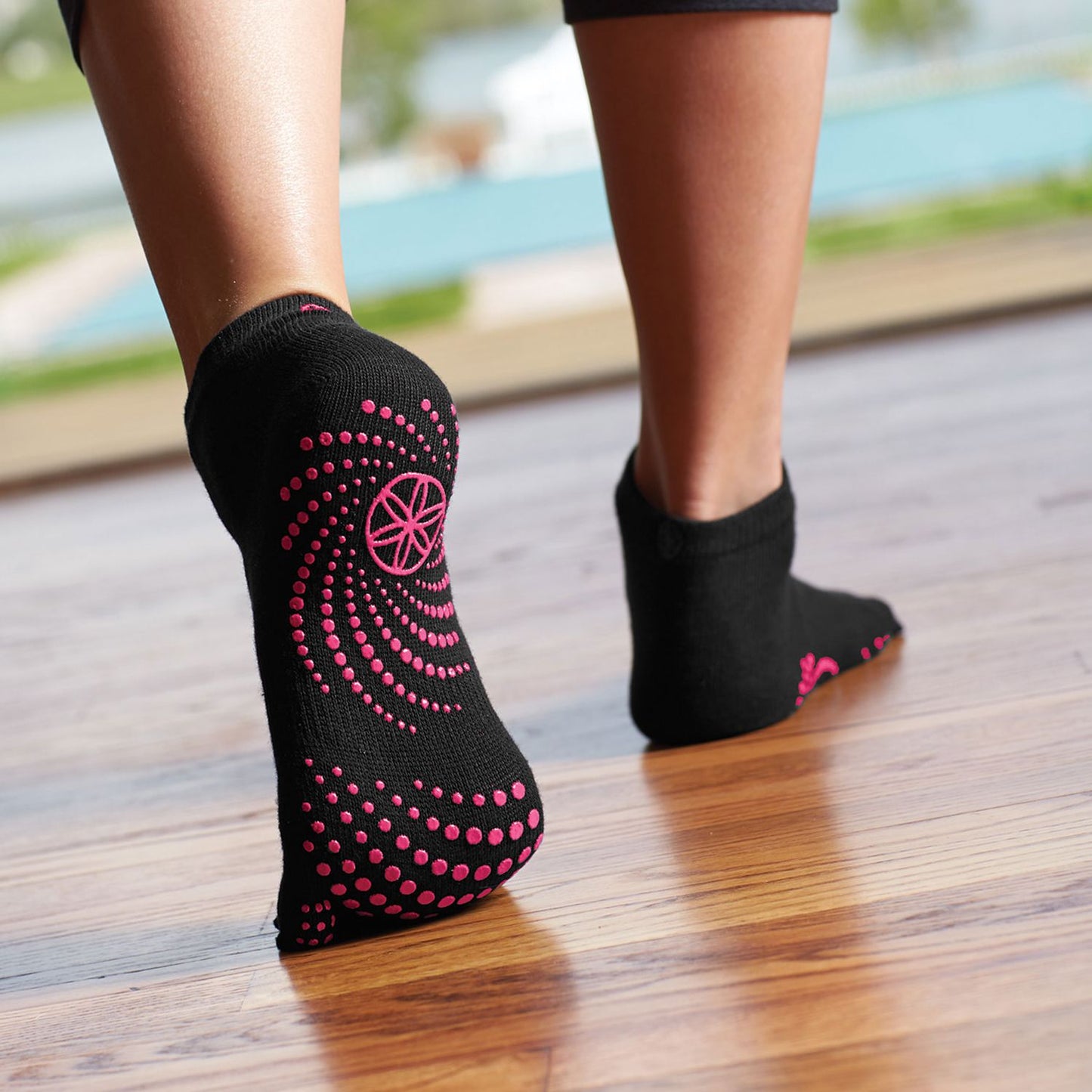 All Grip Yoga Socks: M/l Pink D