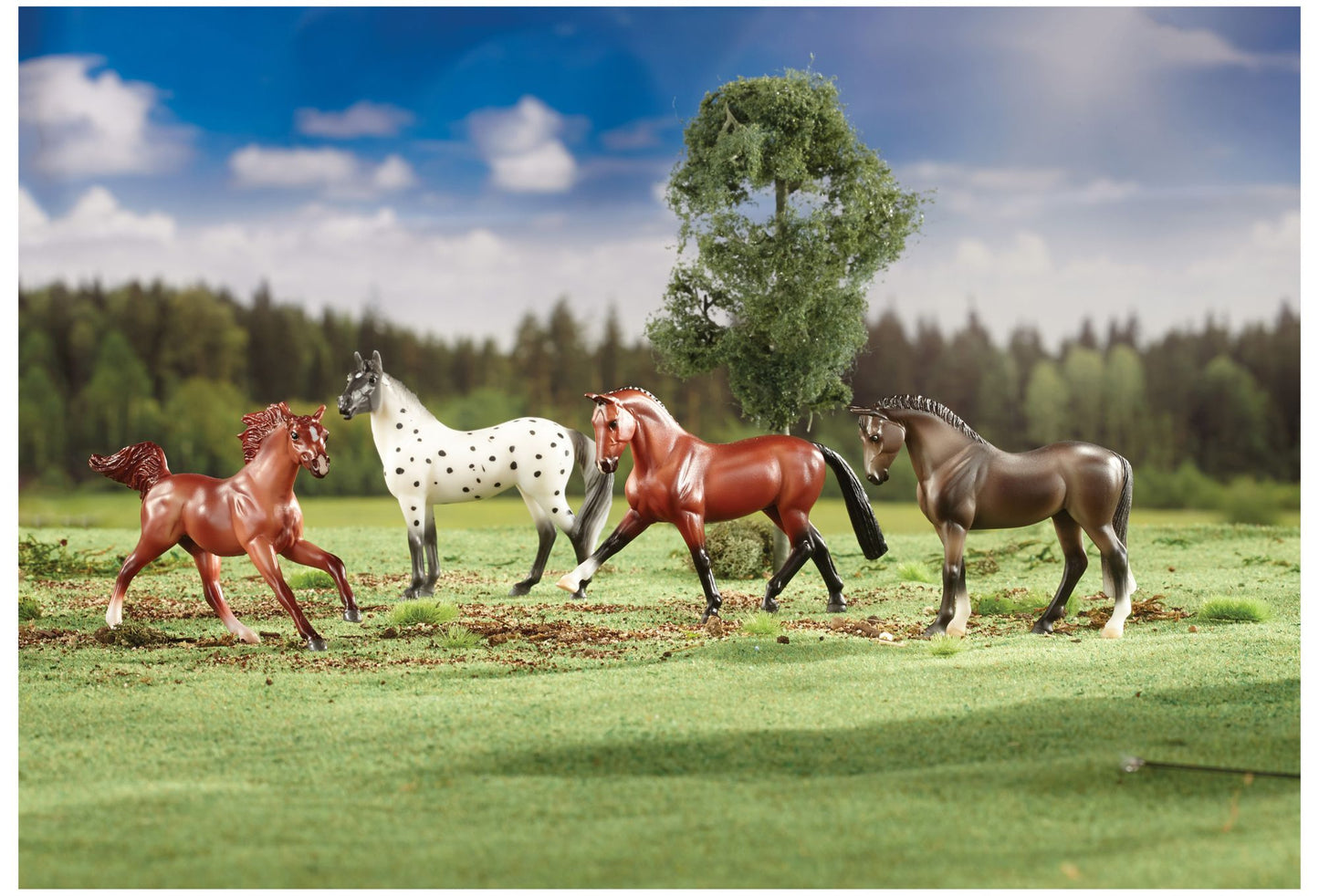 Breyer 6021 4 Piece Stable Sporty Horse