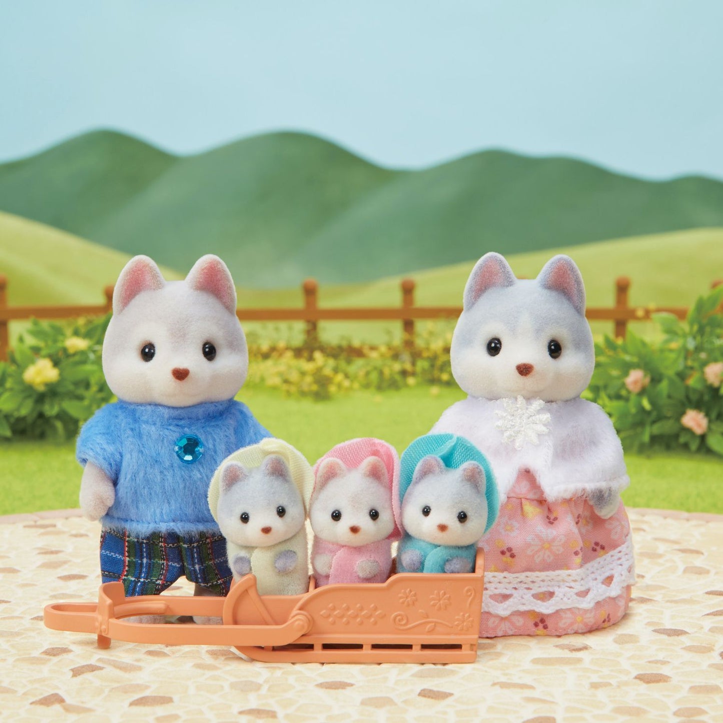 Calico Critters Husky Family, Set of 5 Collectible Doll Figures