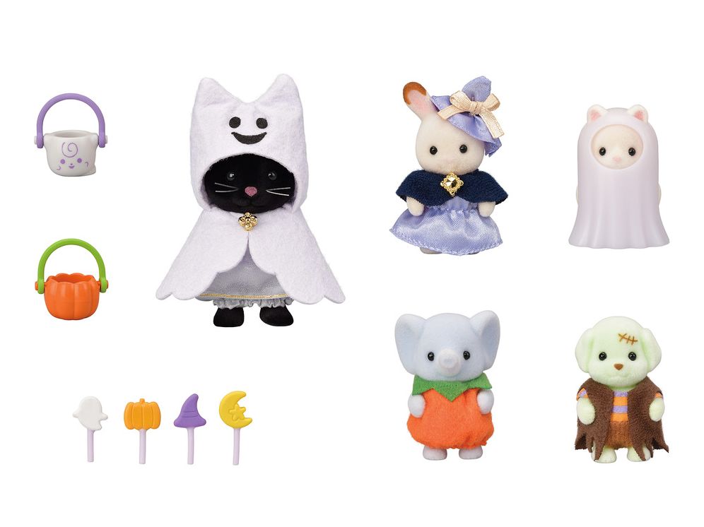 Calico Critters Trick or Treat Parade, Limited Edition Seasonal Halloween Set with 5 Collectible Figures and Costume Accessories