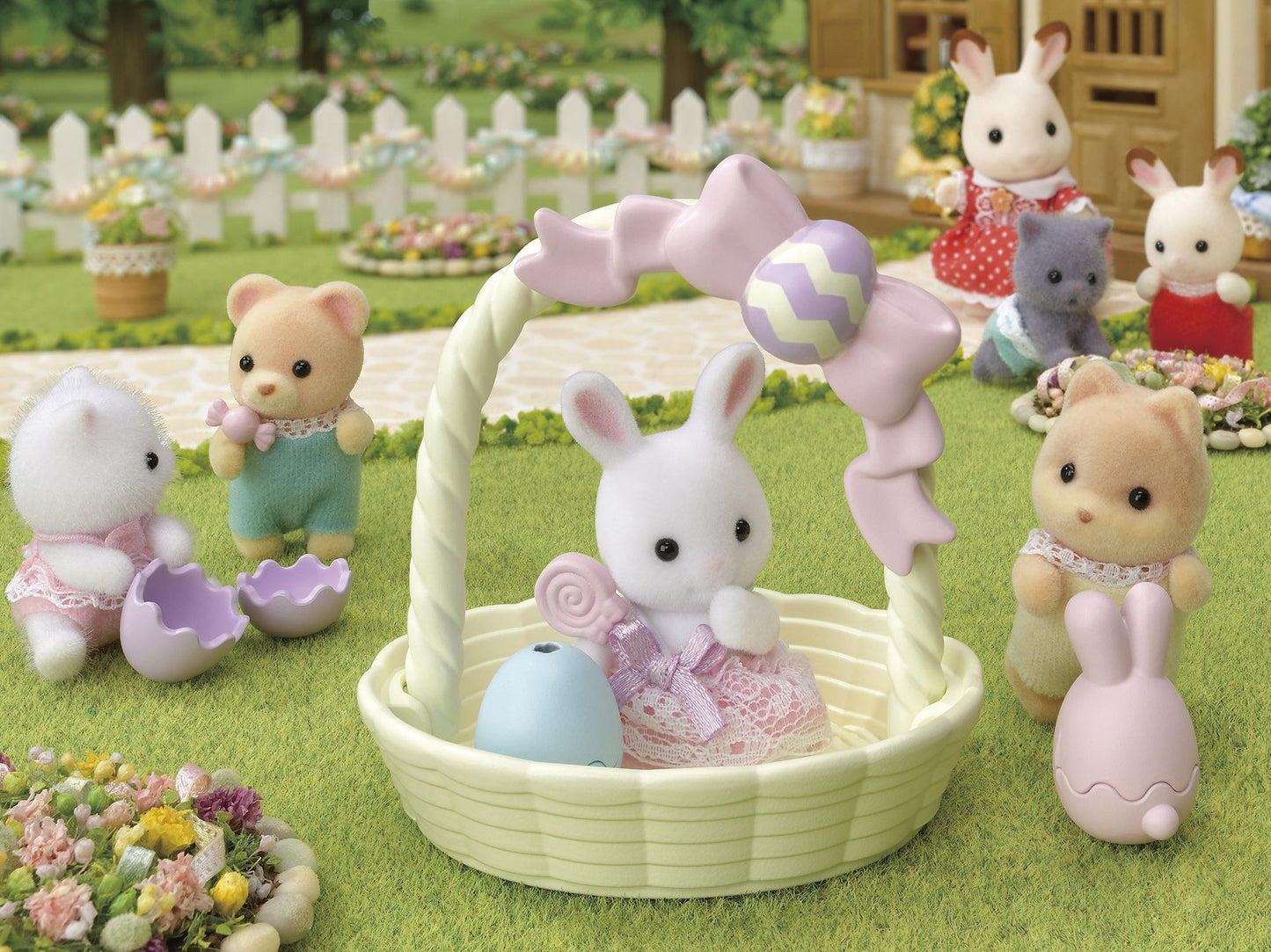 Calico Critters Hoppin Easter Set, Limited Edition Dollhouse Playset with Figure and Accessories