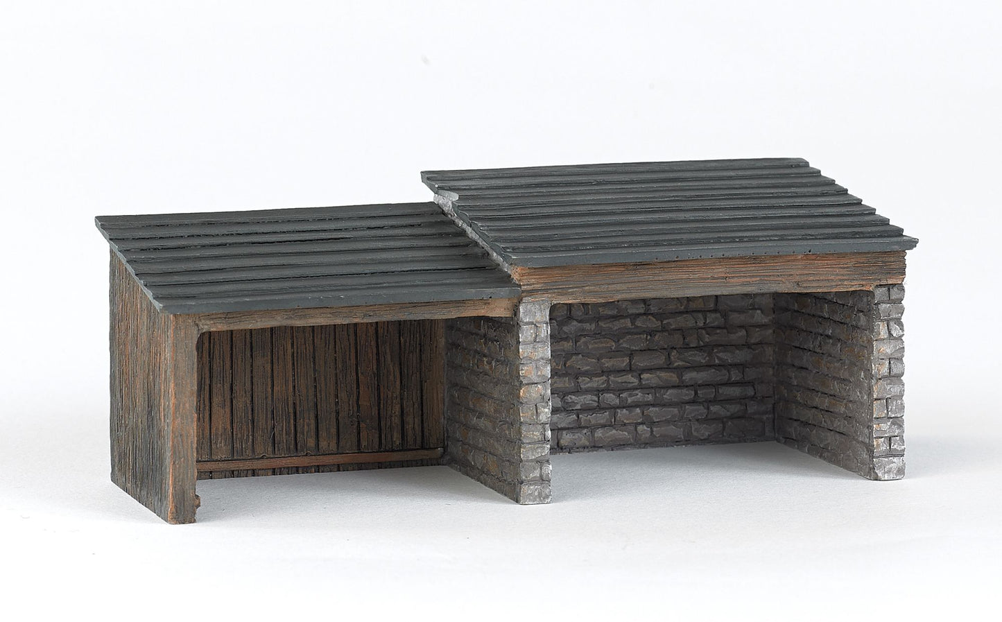 Bachmann Trains Thomas & Friends Storage Shed Resin Building Scenery Item- HO Scale