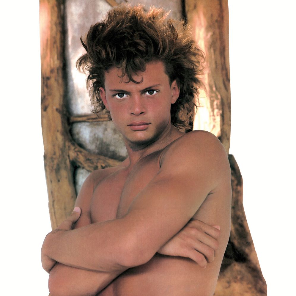 Busca Una Mujer (Luis Miguel)