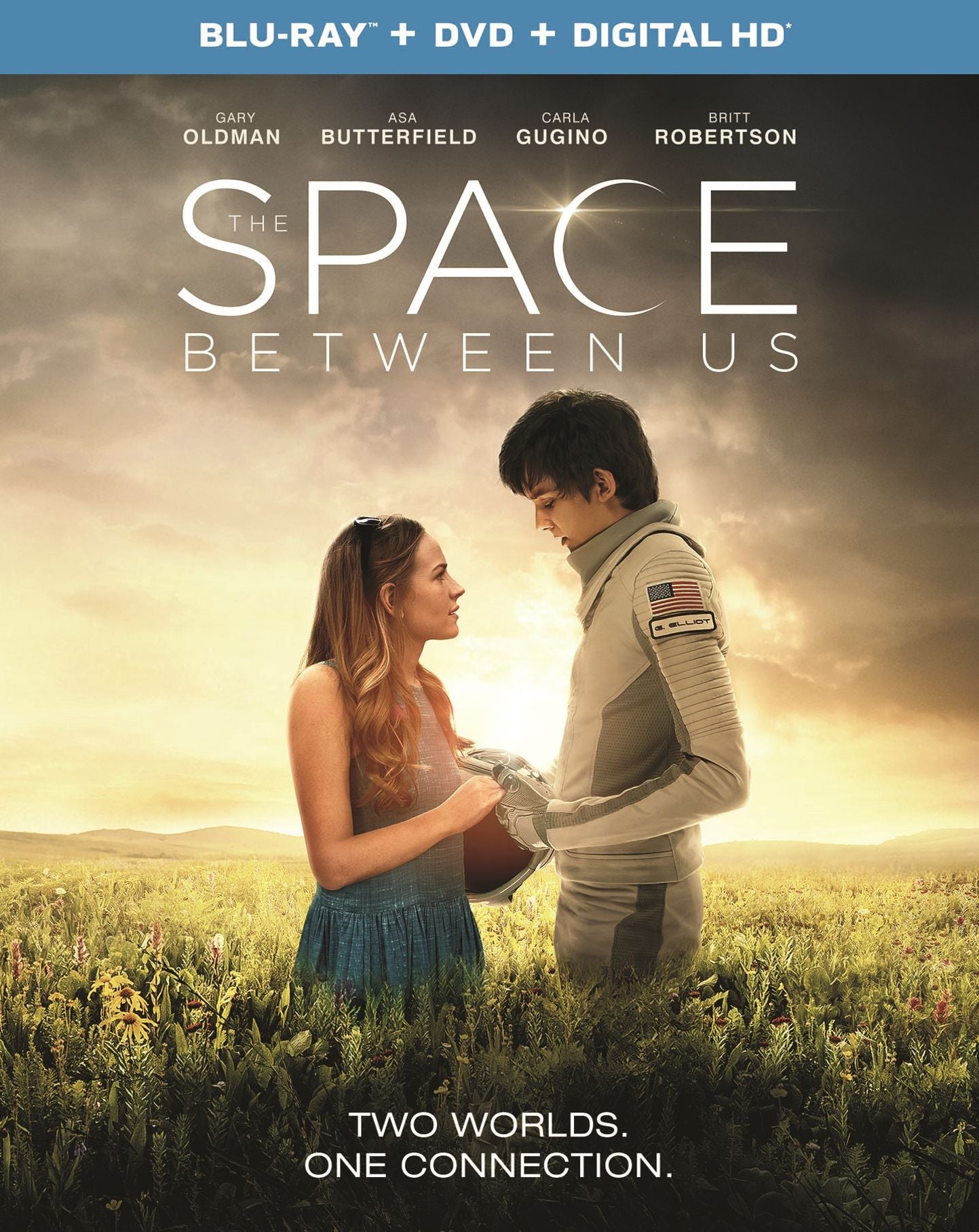 The Space Between Us [Includes Digital Copy] [Blu-ray/DVD] [2 Discs]