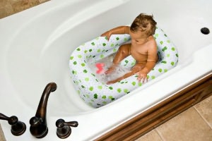 Mommy's Helper Froggie Inflatable Tub w/Saddle Horn