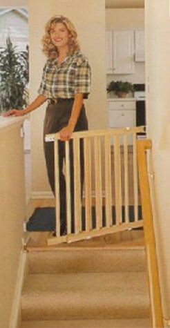 Evenflo Wood Walkthru Top of Stairs Swing Gate 27-42 Wide
