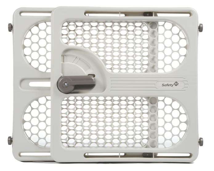 Mercury Dist.- Child Source SFT41817 Safety 1St Easy-Fit Security Gate