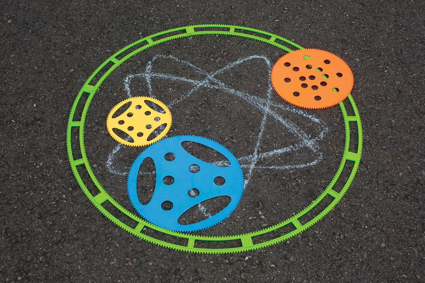 Toysmith Sidewalk Chalk Spiral Art Set