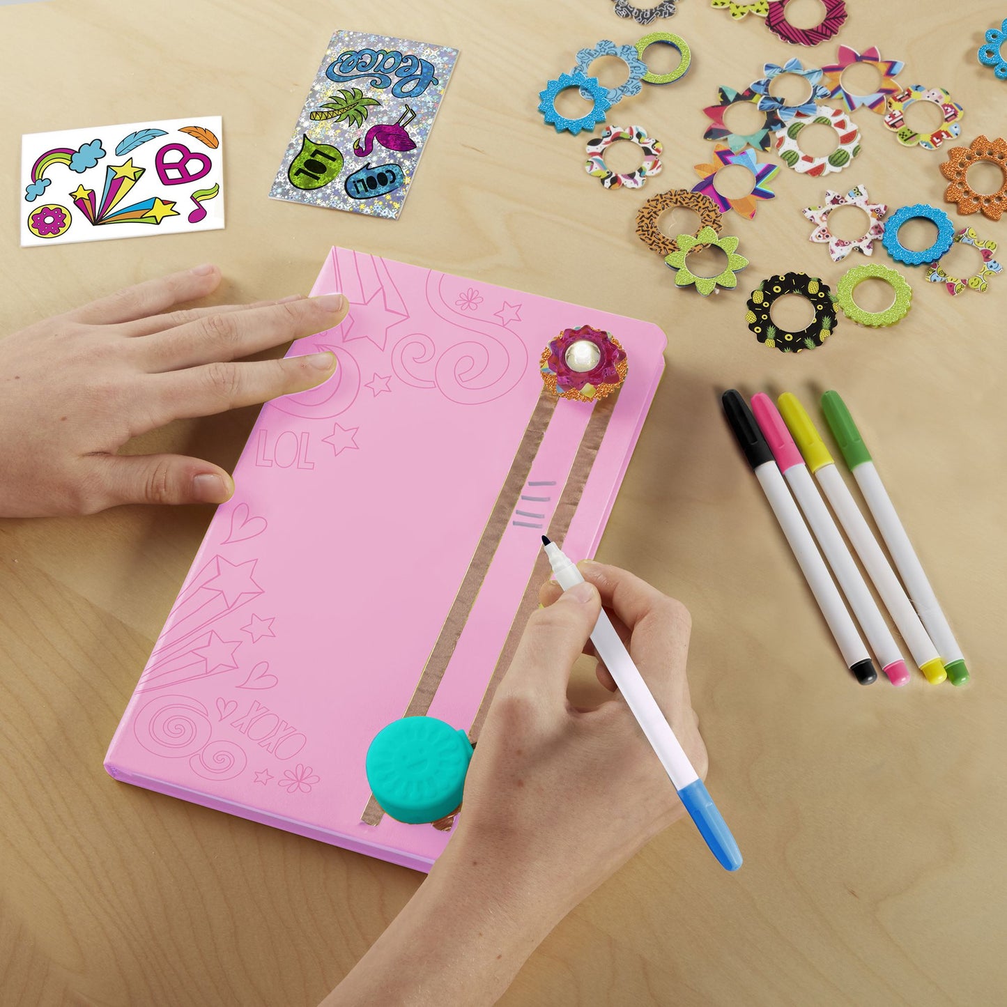 Educational Insights IllumiCraft Light-Up! Journal
