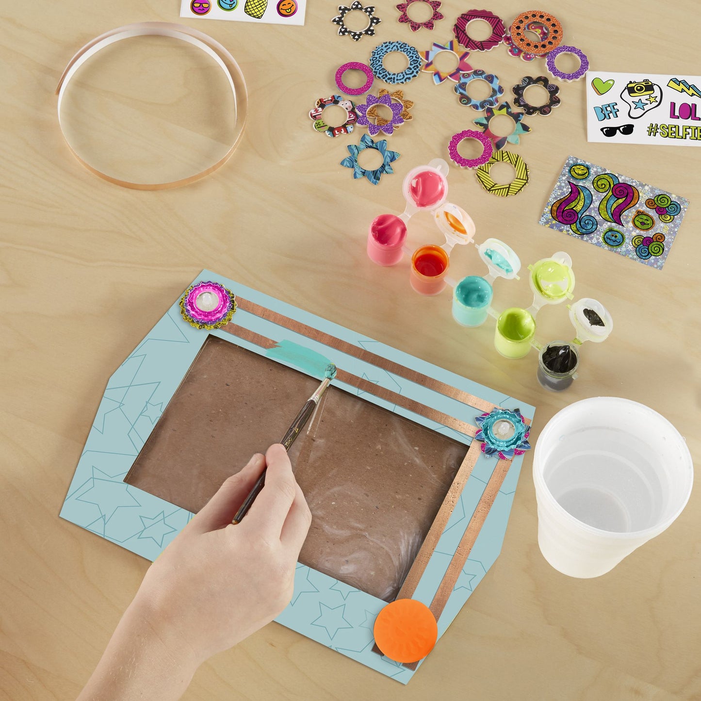 Educational Insights IllumiCraft Light-Up! Picture Frame