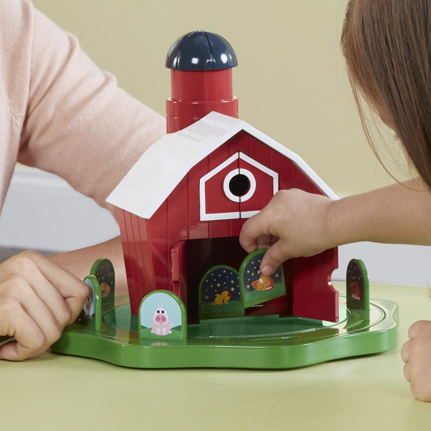 Educational Insights Peekaboo Barn Game