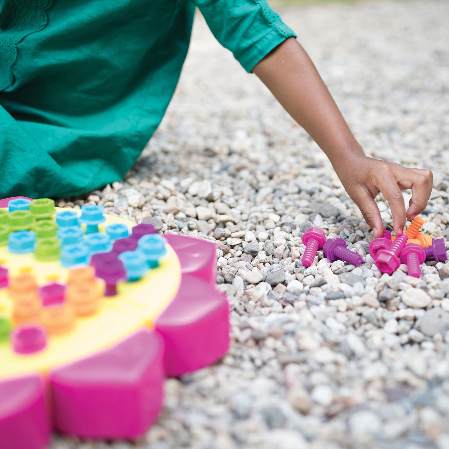 Educational Insights 4123 Design & Drill Flower Power Studio
