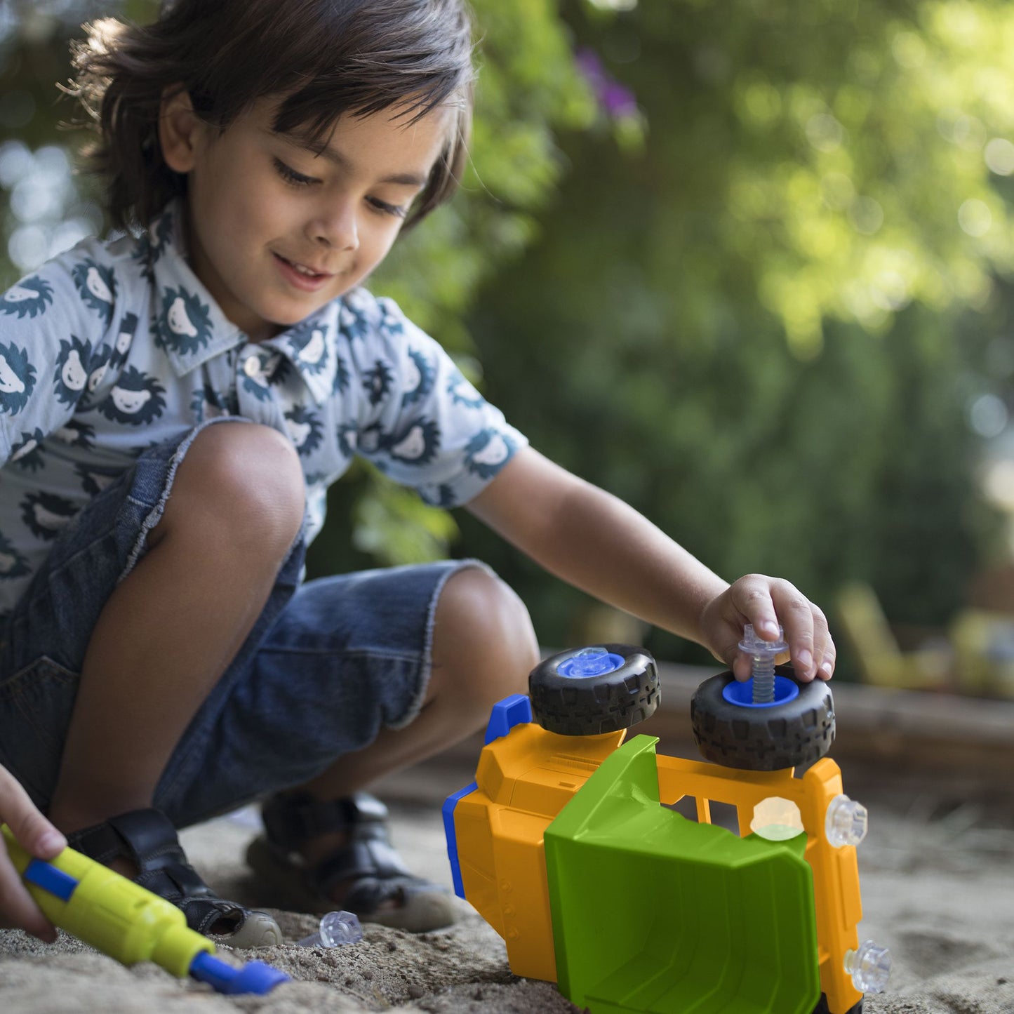 Educational Insights Design 'n Drill Power Play Vehicles Dump Truck