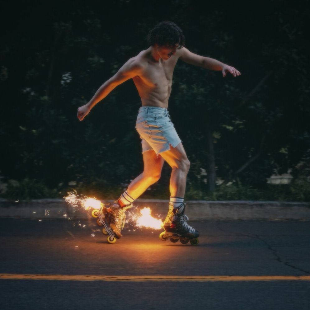 Fireworks & Rollerblades (Benson Boone)