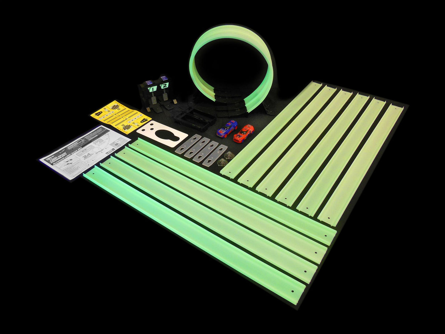 Max Traxxx 24' Tracer Racer Glow-In-The-Dark Ultimate Duel Loop Race Set
