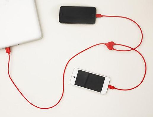 HEART DUAL PHONE CABLE IPHONE/IPHONE