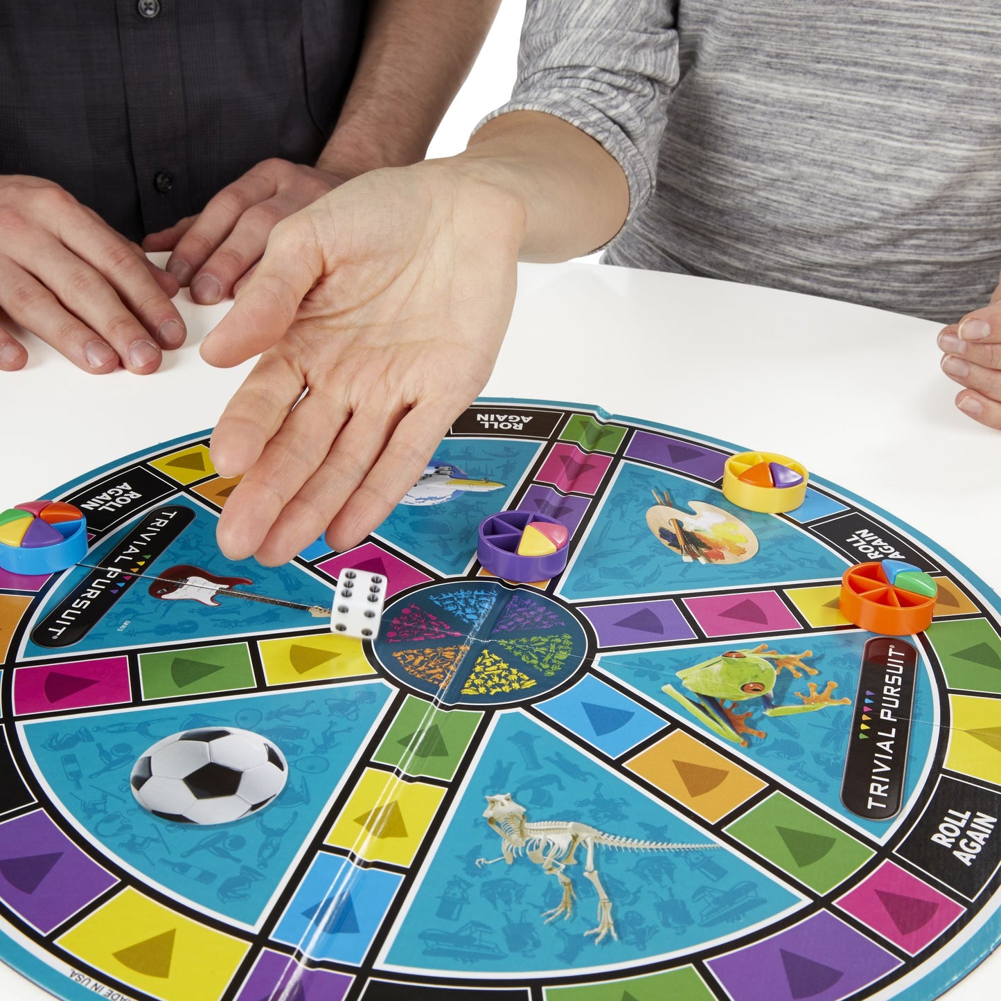 Trivial Pursuit Family Edition