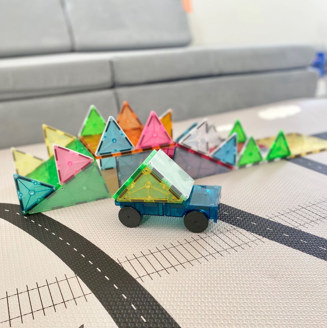 Magna-Tiles Frost 50 Piece Grand Prix Set