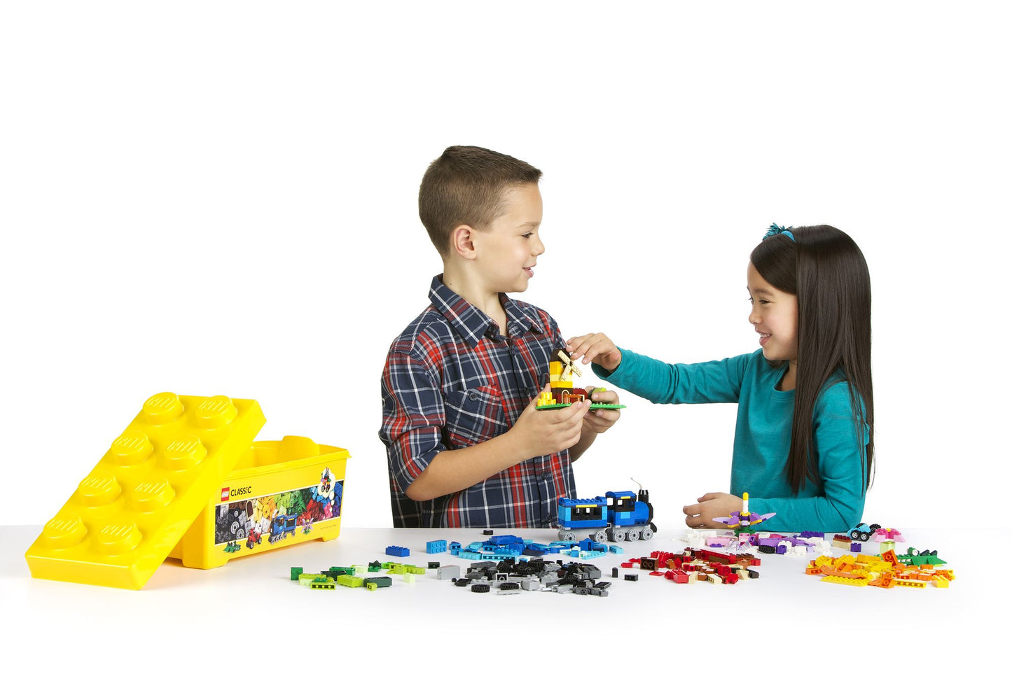 10696 LEGO Classic LEGO Medium Creative Brick Box