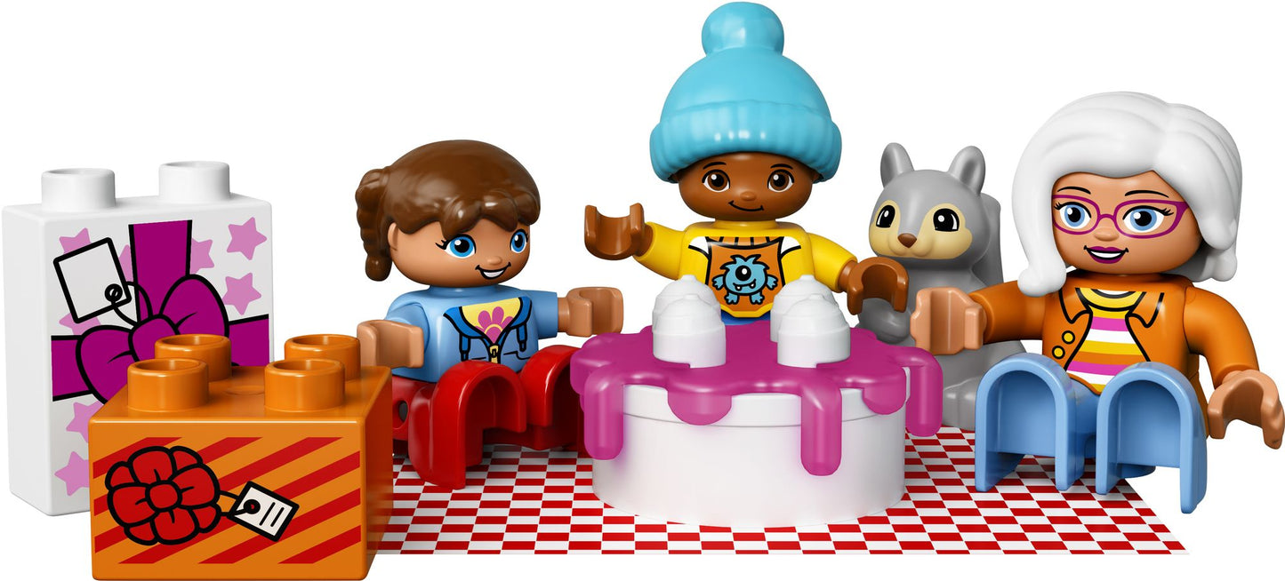 10832 LEGO DUPLO Birthday Party