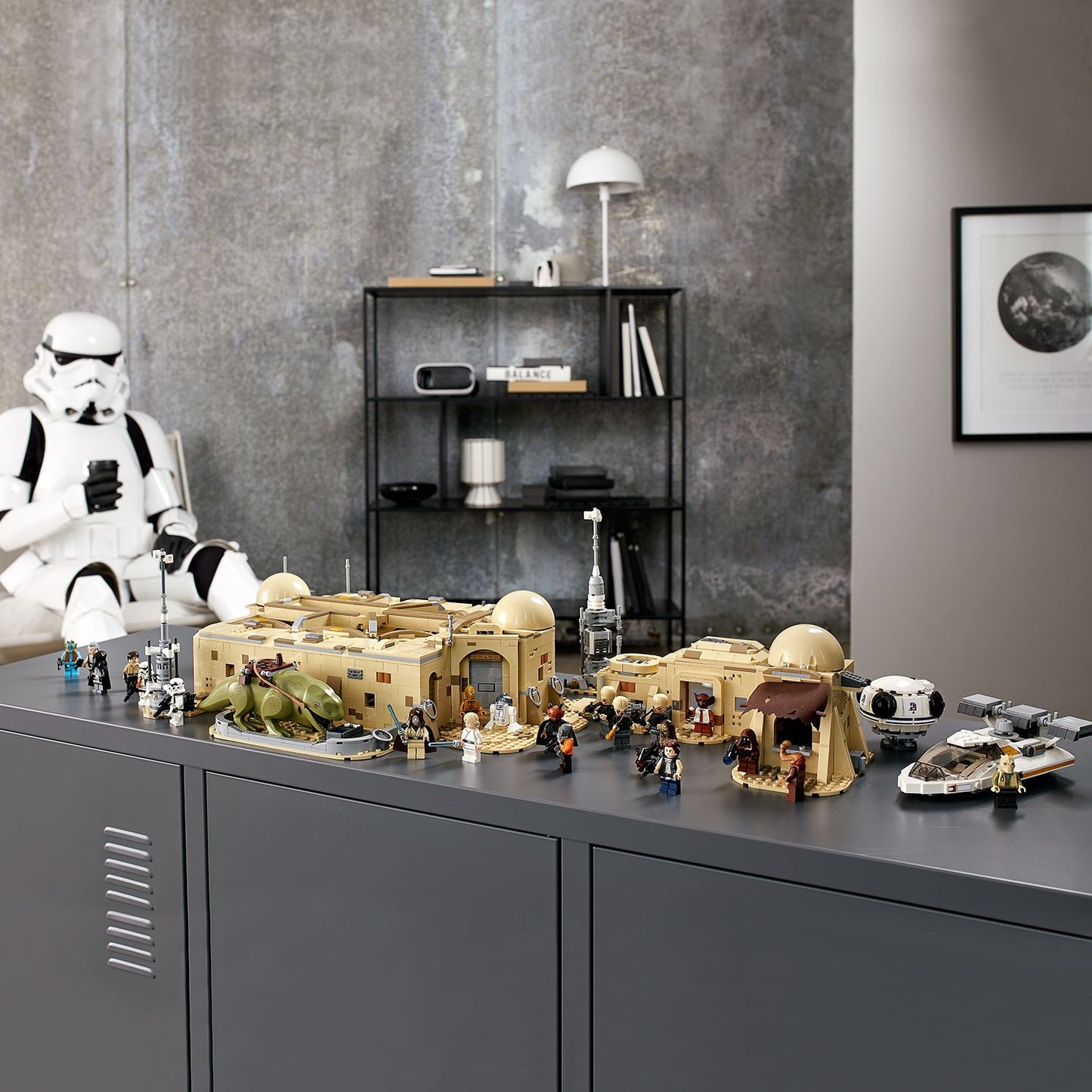 LEGO®Star Wars Mos Eisley Cantina 75290