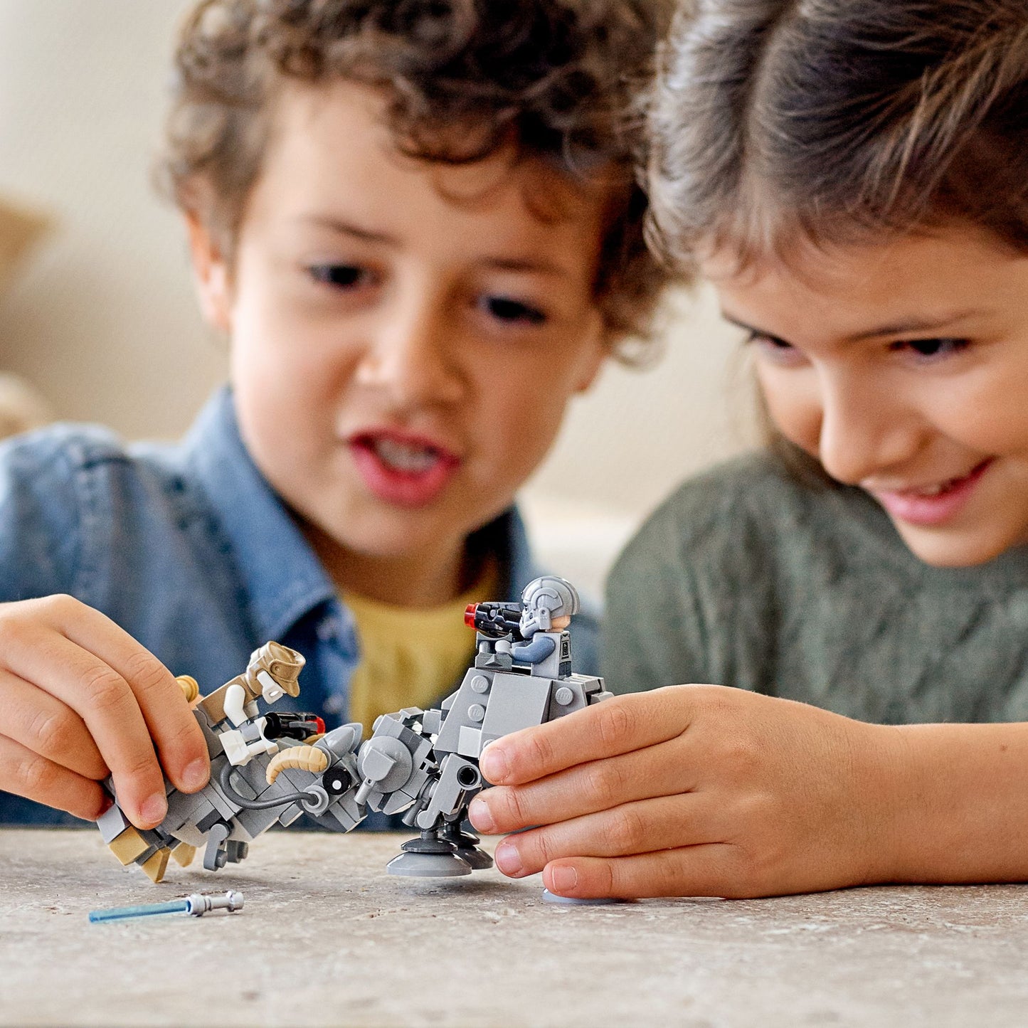 LEGO Star Wars AT-AT vs. Tauntaun Microfighters 75298