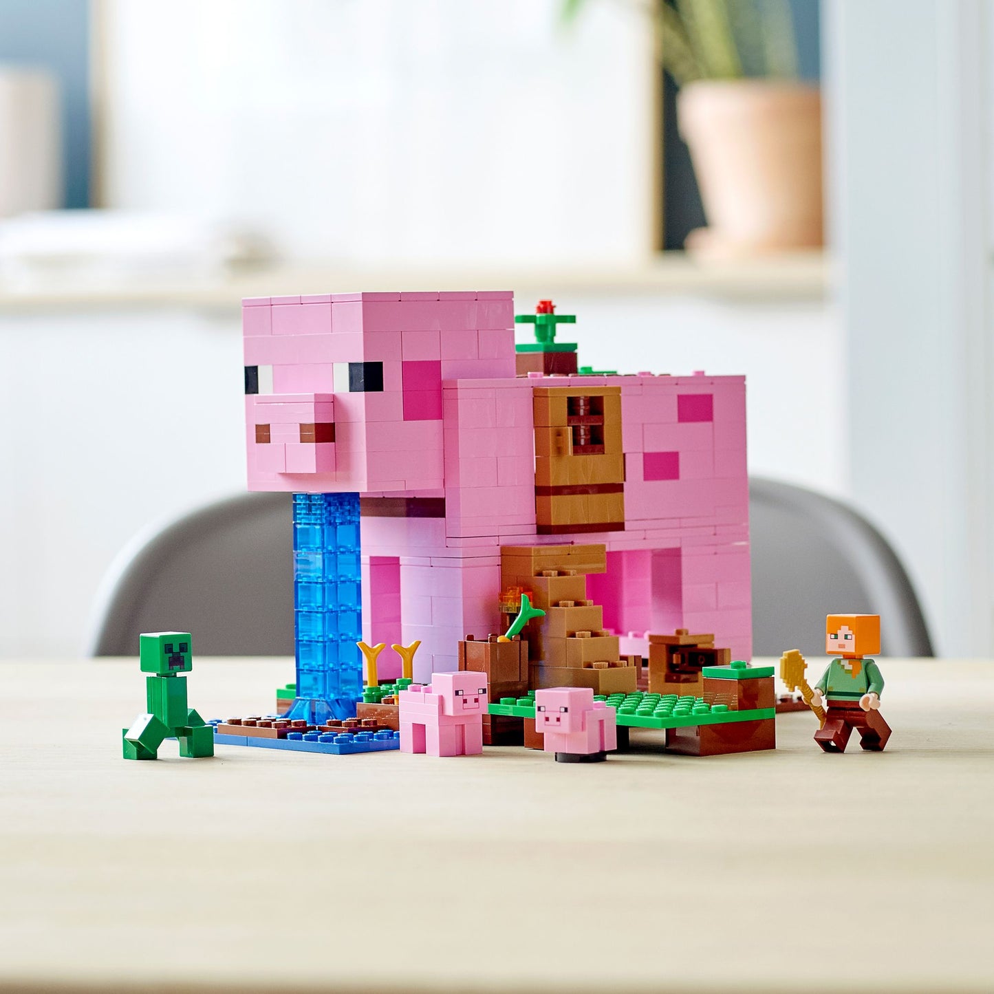 LEGO Minecraft The Pig House 21170
