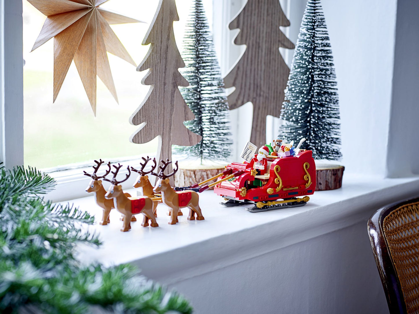 LEGO Iconic Santa's Sleigh 40499