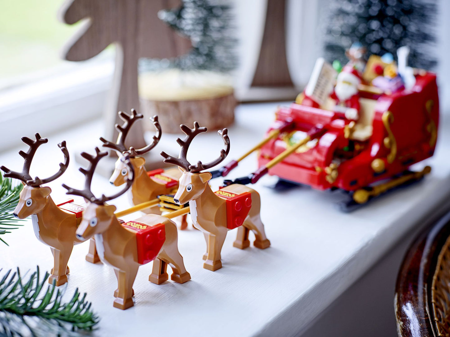 LEGO Iconic Santa's Sleigh 40499