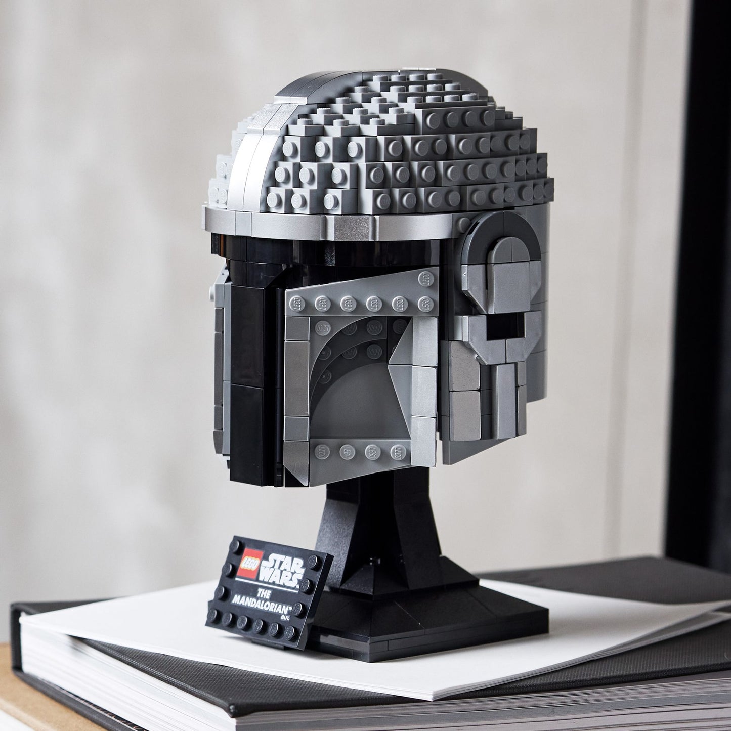 LEGO Star Wars The Mandalorian Helmet 75328