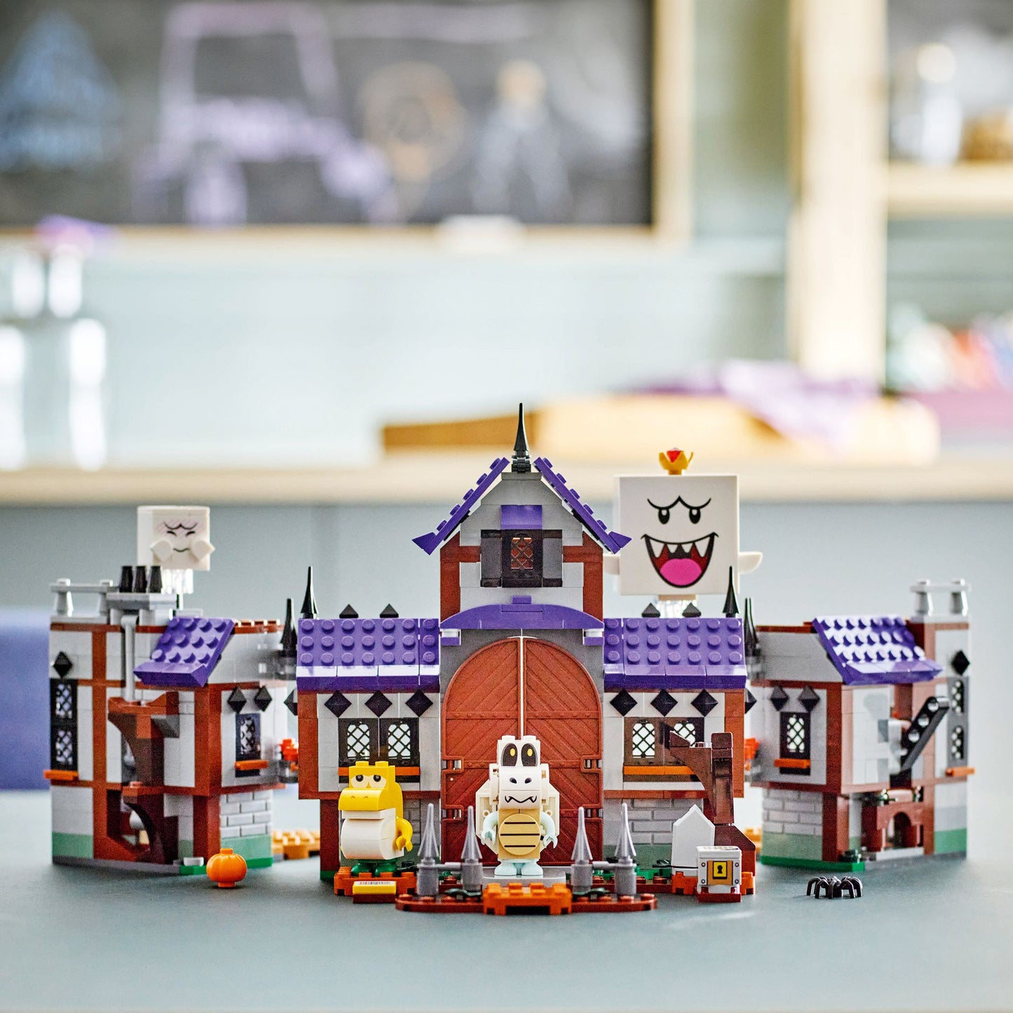 LEGO Super Mario King Boo's Haunted Mansion 71436