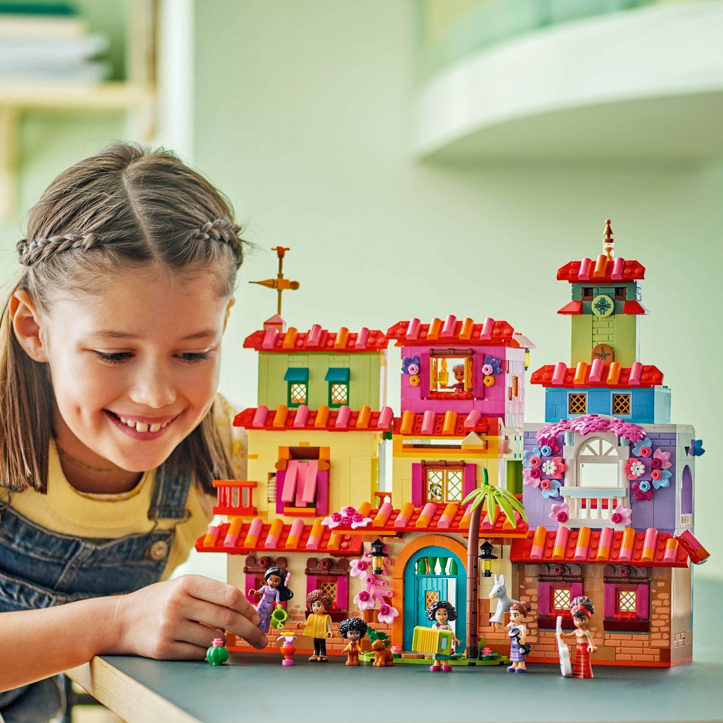 LEGO Disney Classic The Magical Madrigal House 43245