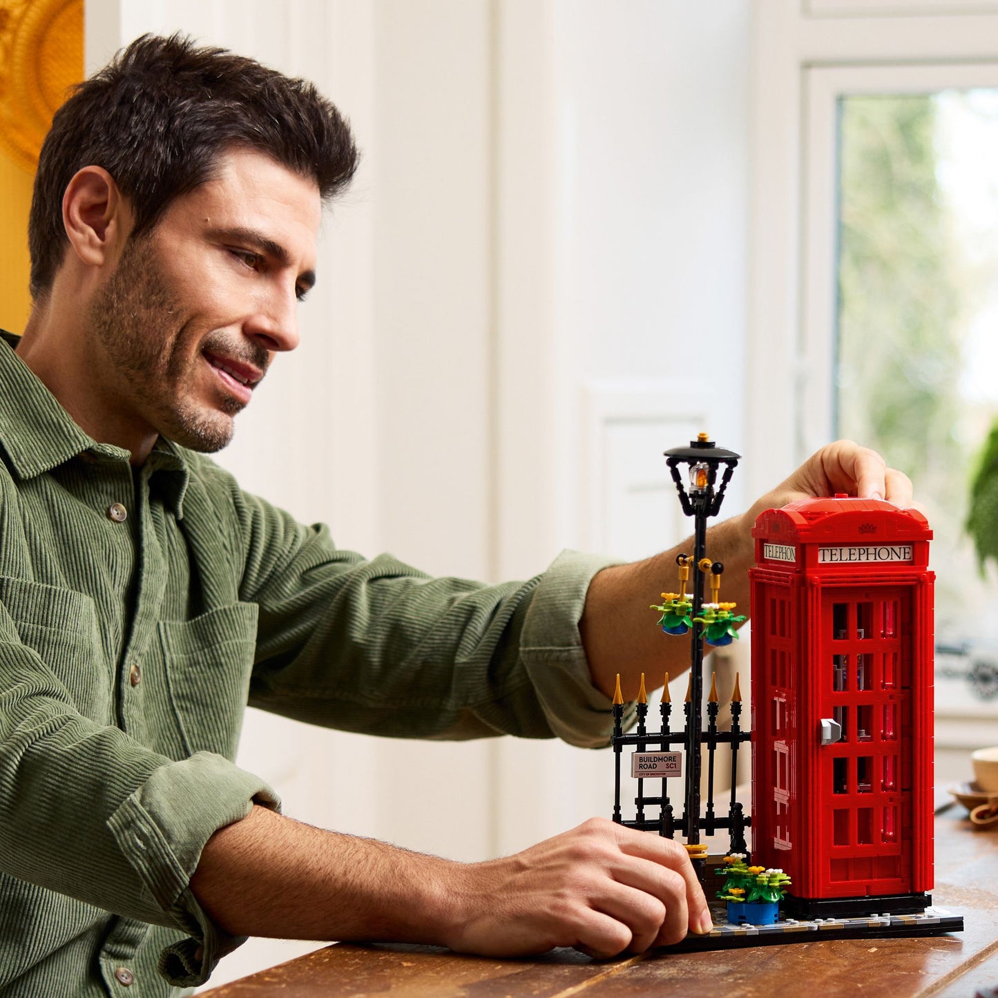 LEGO Ideas Red London Telephone Box 21347