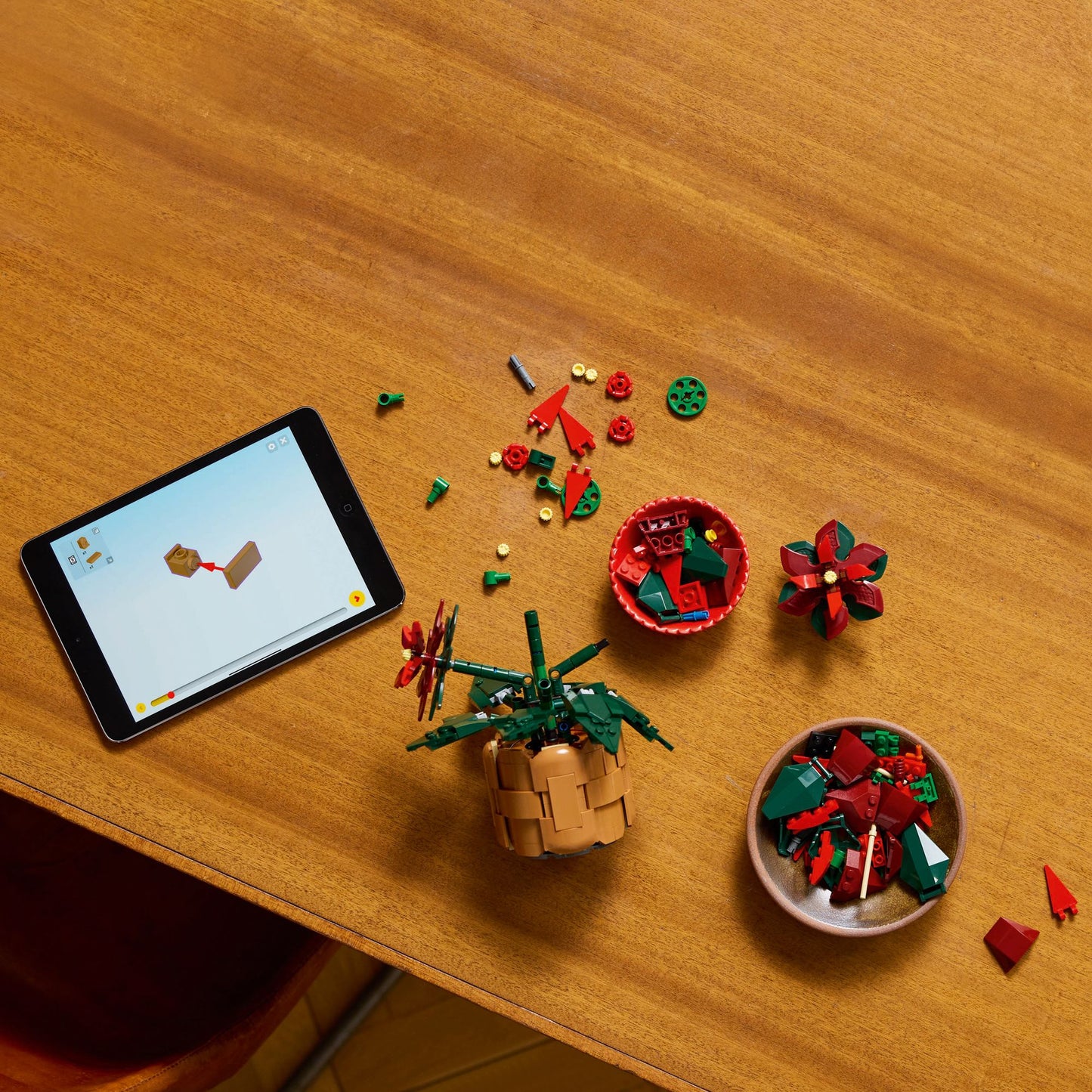LEGO Icons Poinsettia 10370
