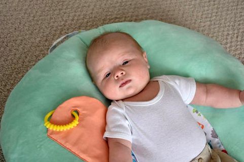 2-in-1 LOUNGEbuddies Infant Positioning Pillow
