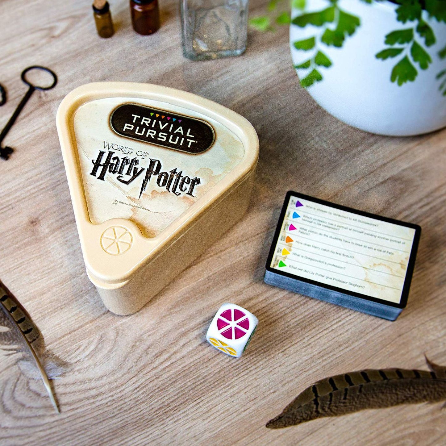 TRIVIAL PURSUIT: World of HARRY POTTER Edition