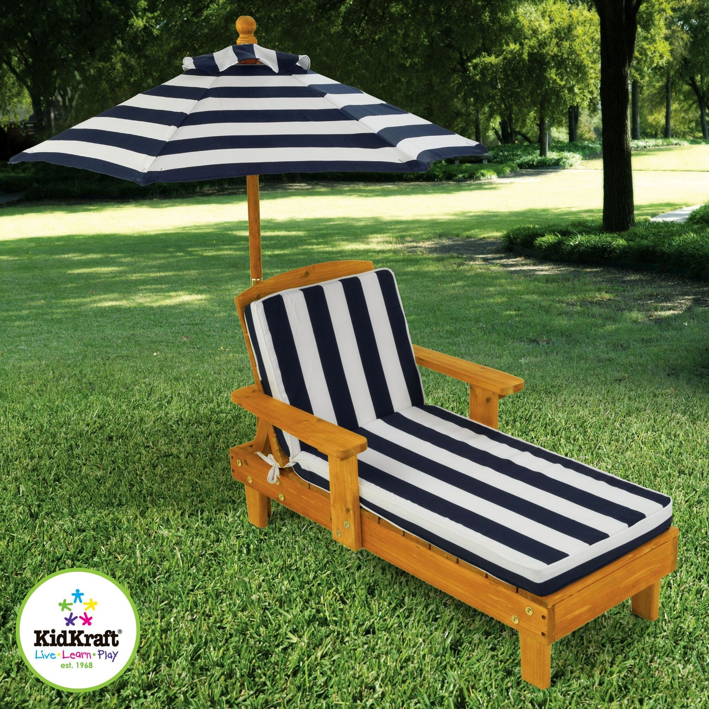 Kidkraft Outdoor Chaise w/ Umbrella