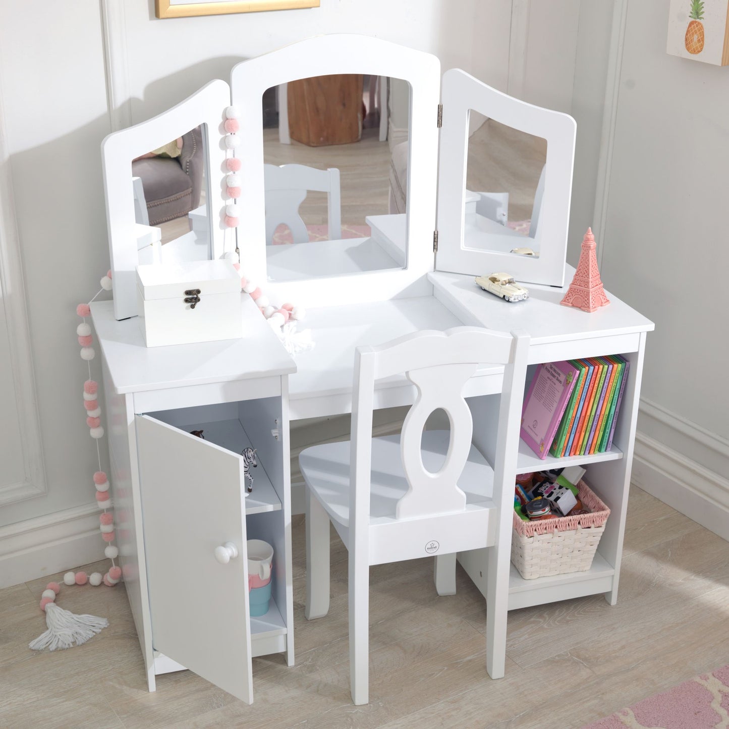 Deluxe Vanity & Chair