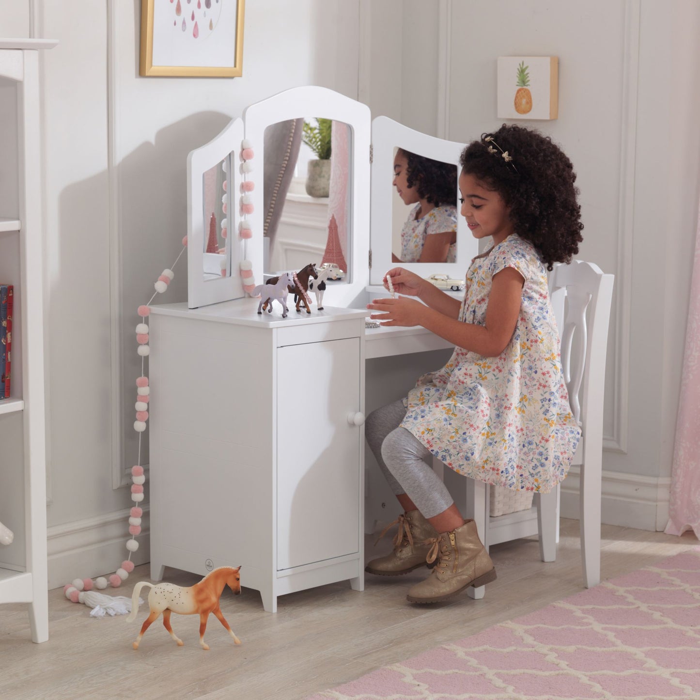 Deluxe Vanity & Chair