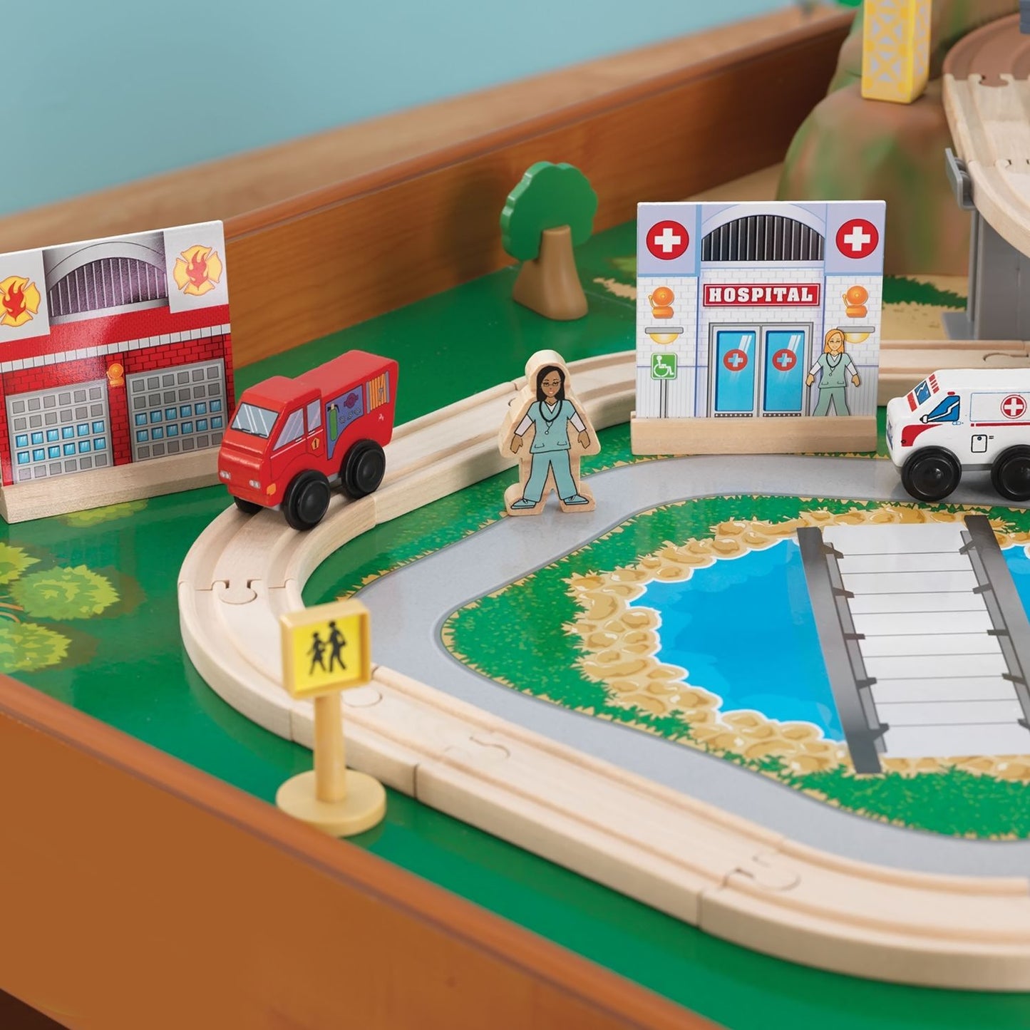 Ride Around Town Train set with Table