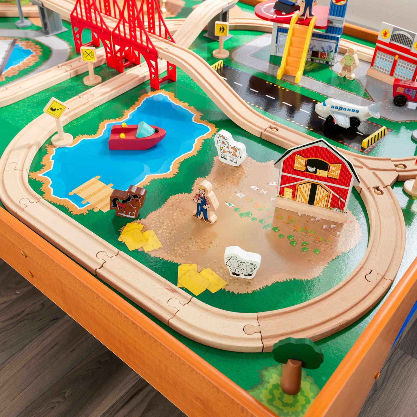 Ride Around Town Train set with Table