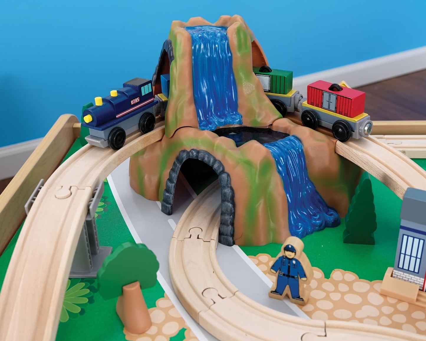 Waterfall Mountain Train Set and Table