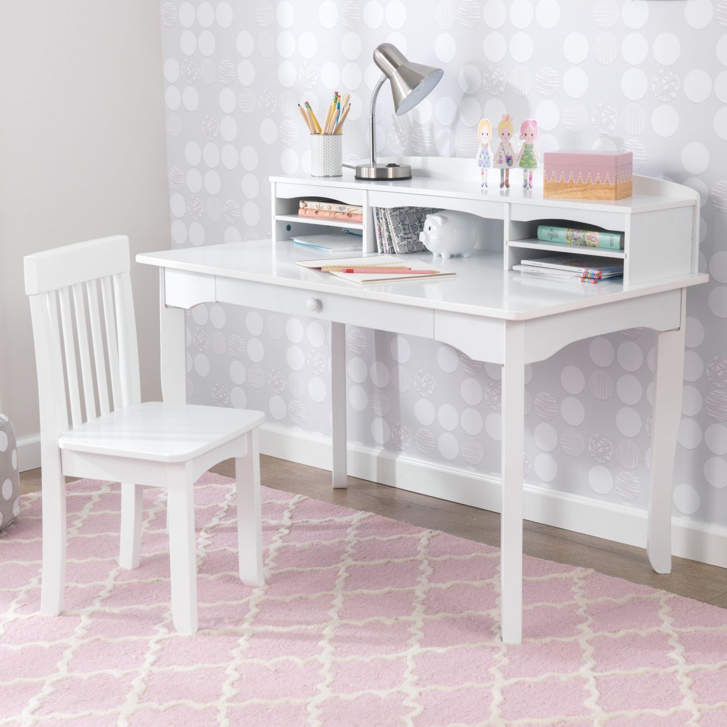 Avalon 40" W Desk with Hutch and Chair in White