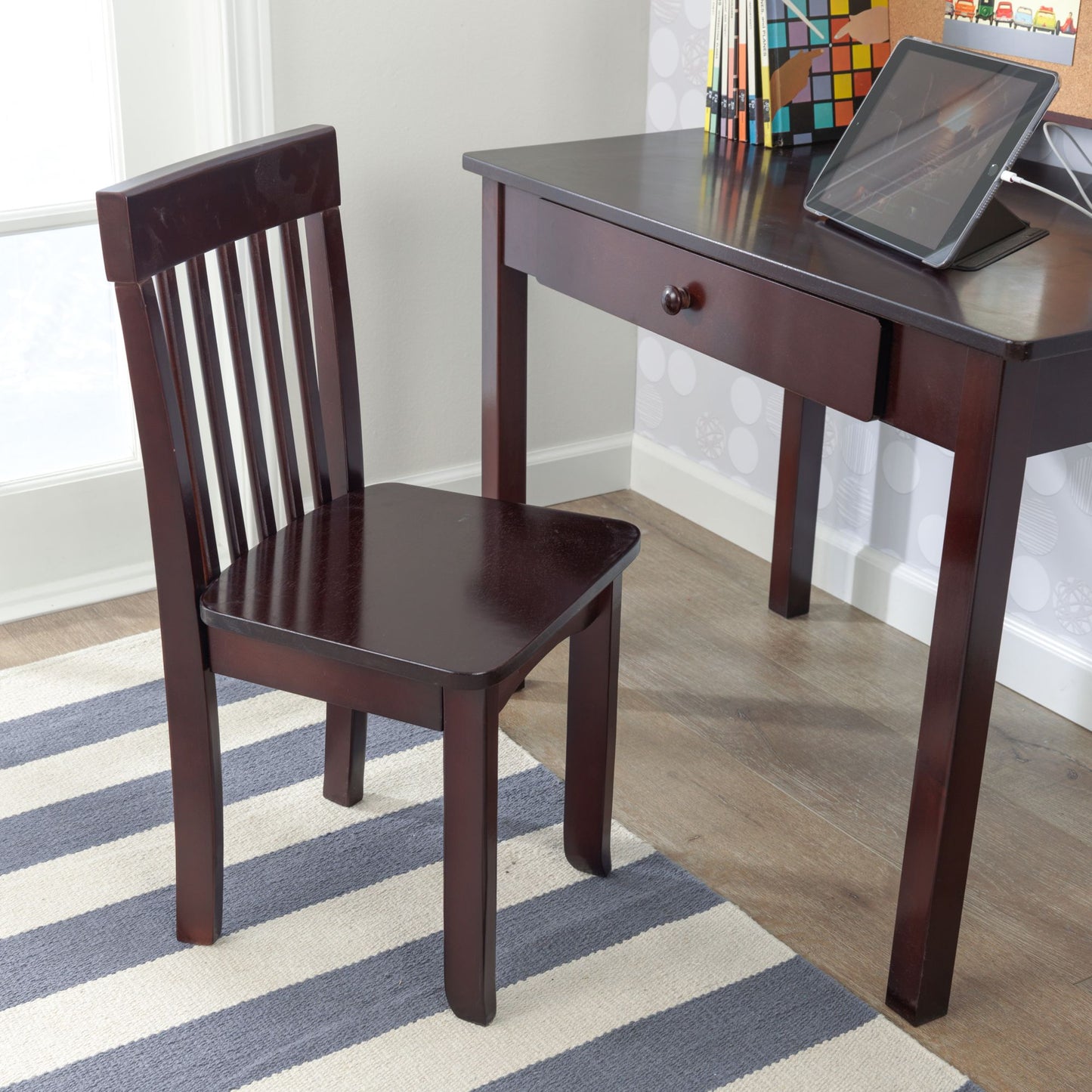 Pinboard Desk with Hutch and Chair