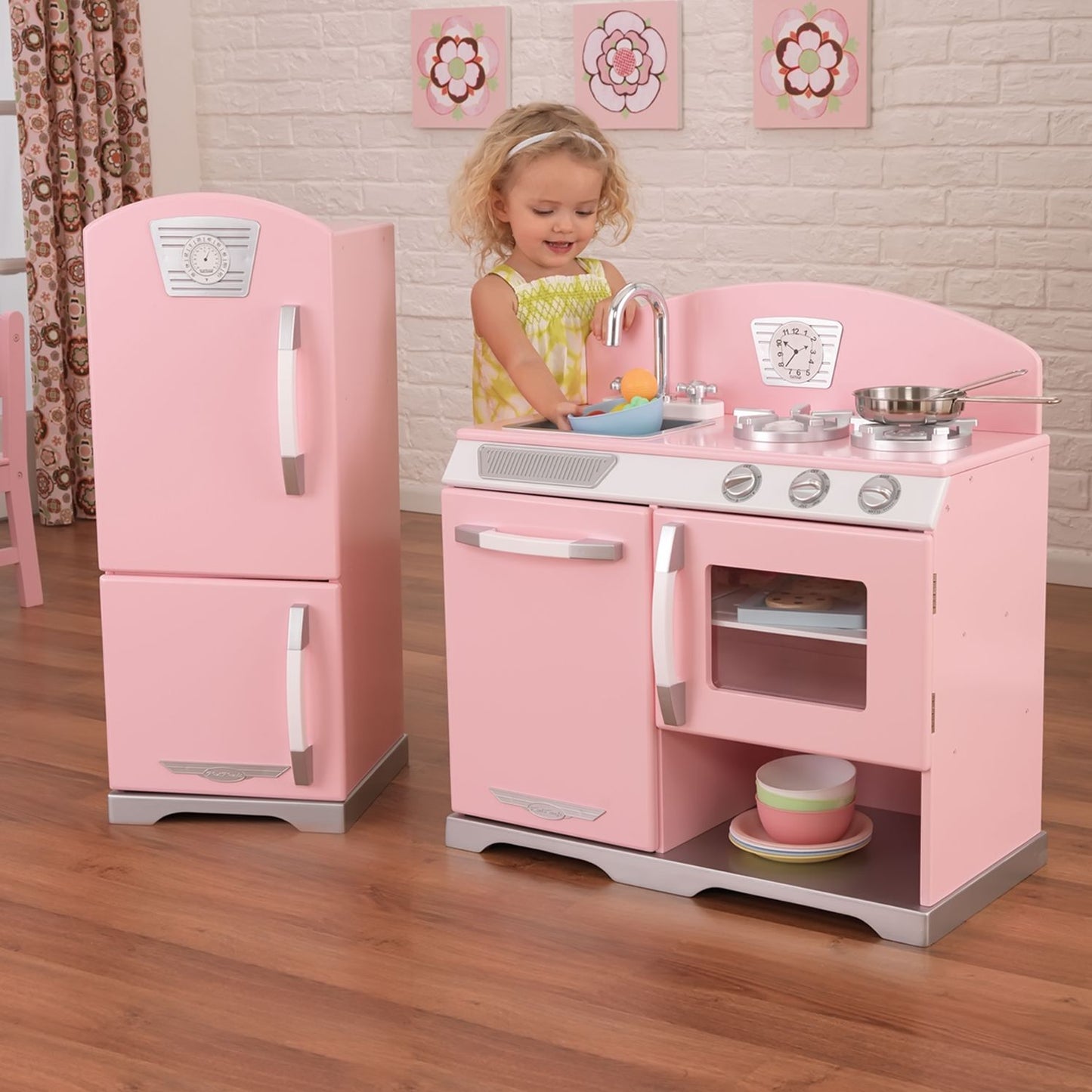Kidkraft Pink Retro Kitchen
