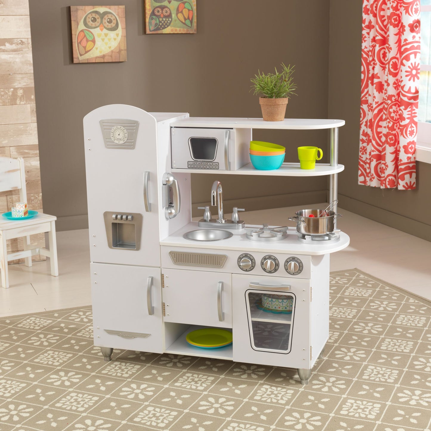 Vintage Kitchen - White