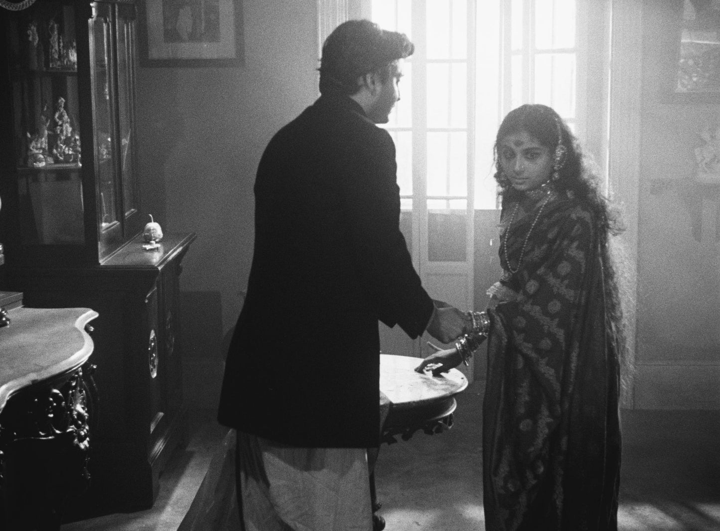 Devi [Criterion Collection] [Blu-ray]