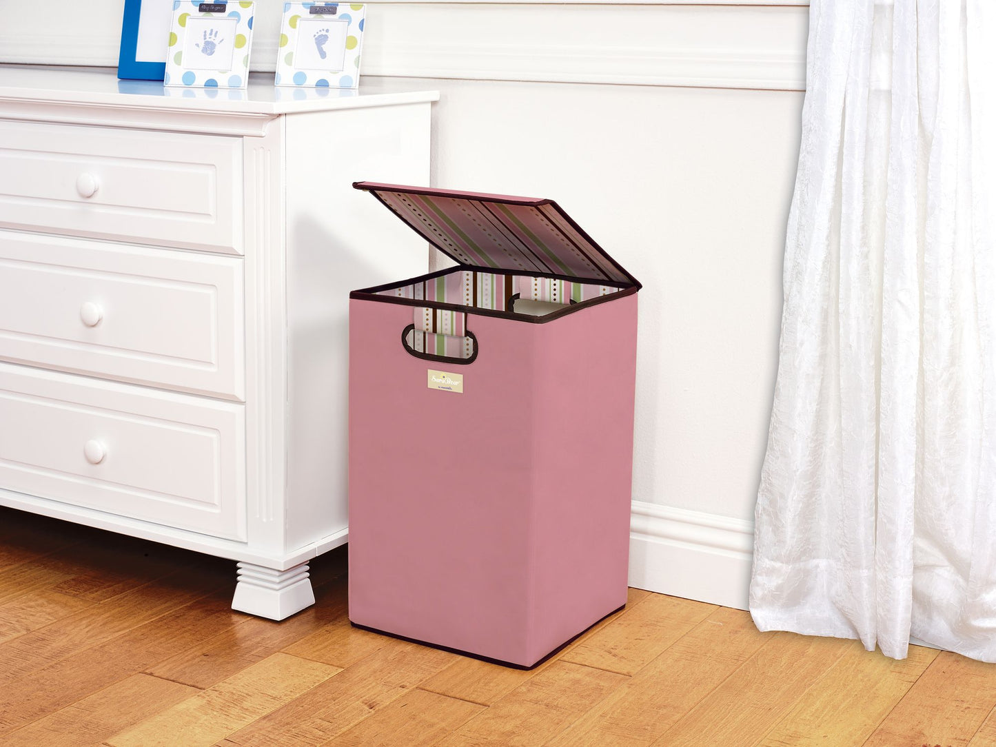 Munchkin Sara Bear Nursery Hamper - Pink